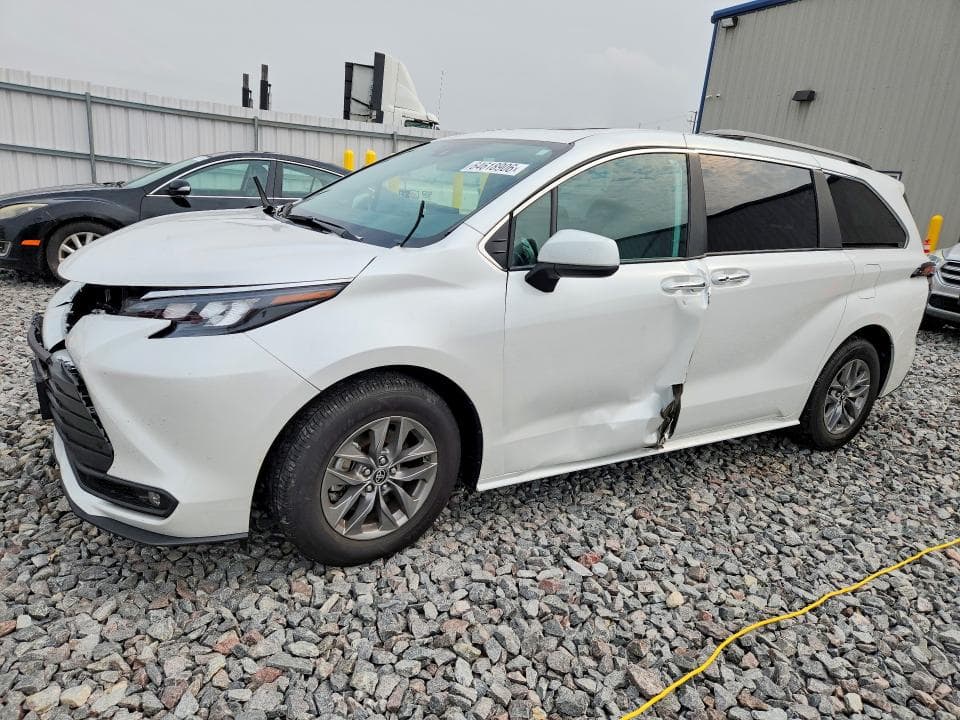 2025 TOYOTA SIENNA XLE 7-PASSENGER - 1