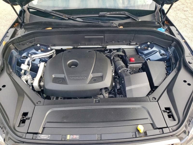 2021 VOLVO XC90 T6 MOMENTUM 12