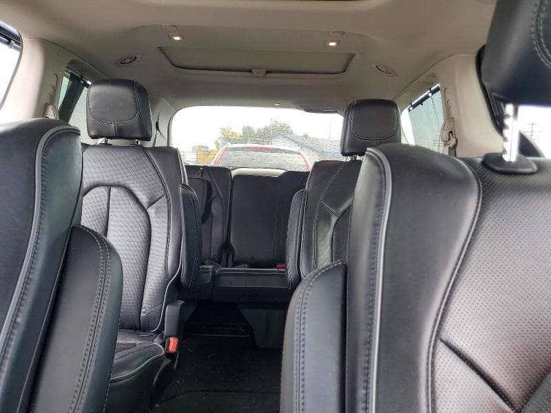 2019 CHRYSLER PACIFICA LIMITED 10