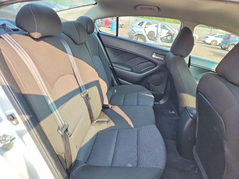 2018 KIA FORTE LX 10