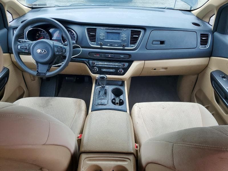 2017 KIA SEDONA LX 8