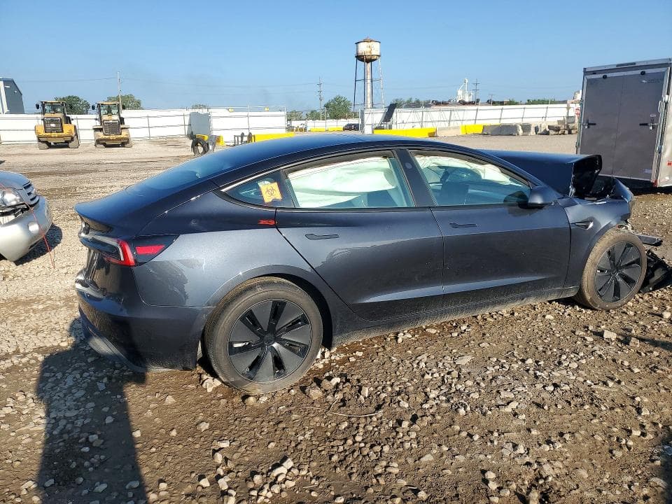 2025 TESLA MODEL 3 3