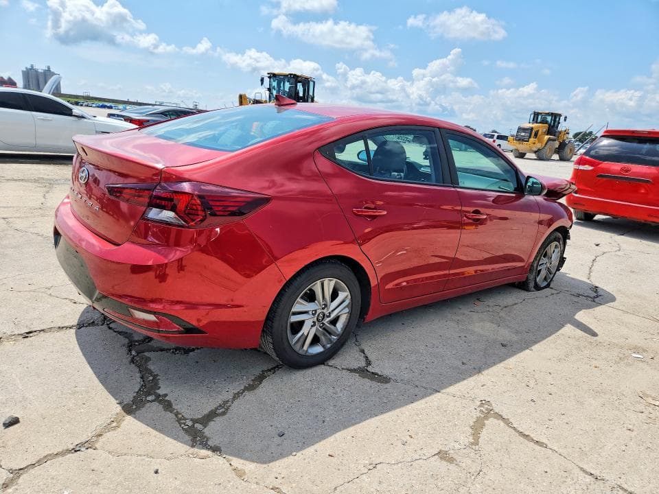 2020 HYUNDAI ELANTRA SEL 3