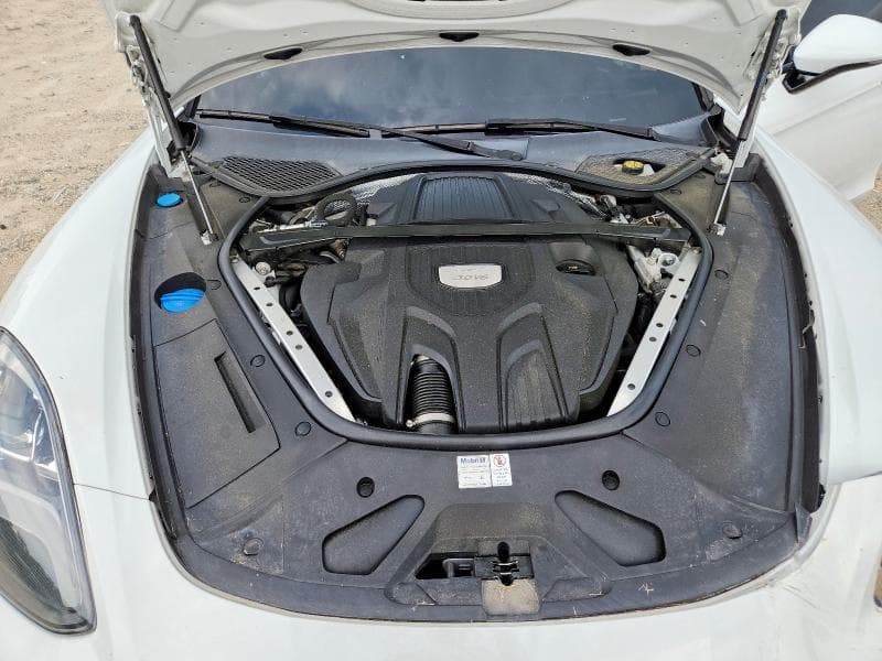 2018 PORSCHE PANAMERA 4 11