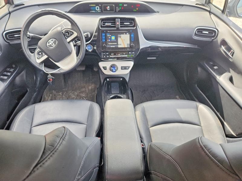 2017 TOYOTA PRIUS FOUR 8