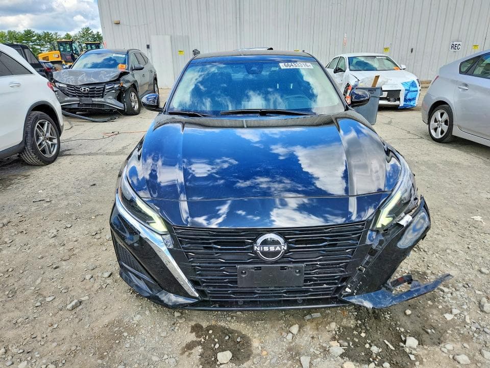 2023 NISSAN ALTIMA SV 5