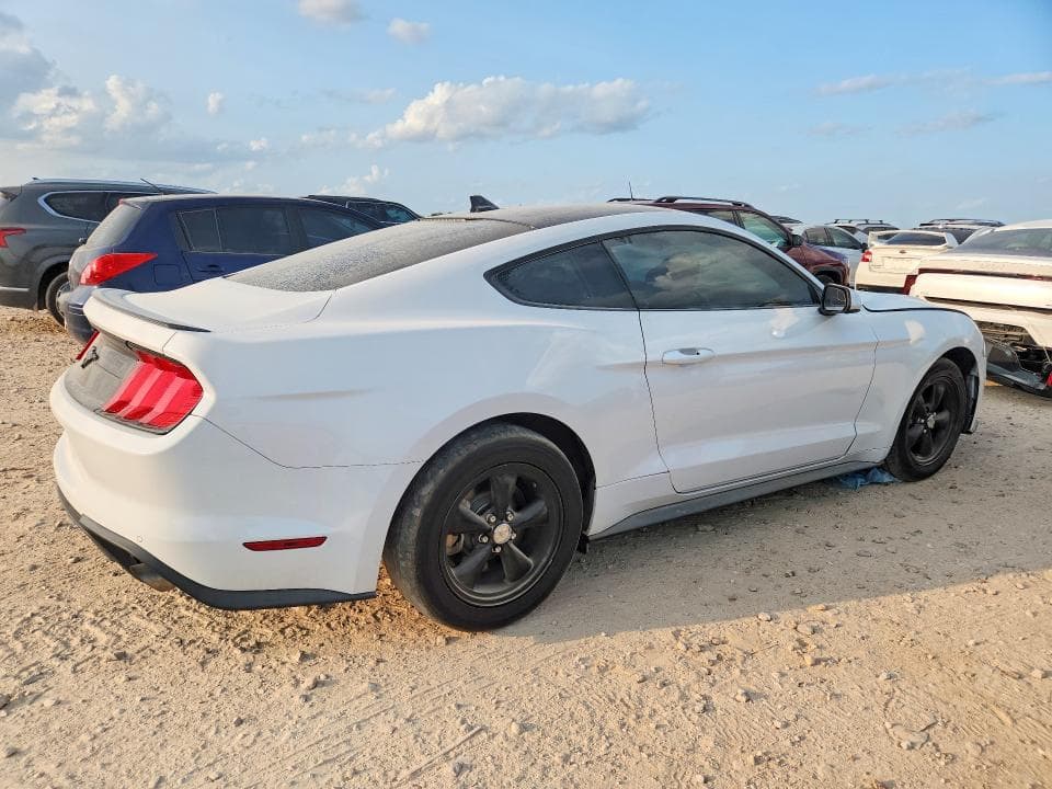 2020 FORD MUSTANG 3