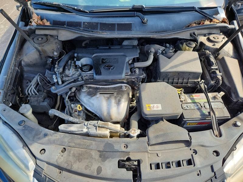 2017 TOYOTA CAMRY SE 11