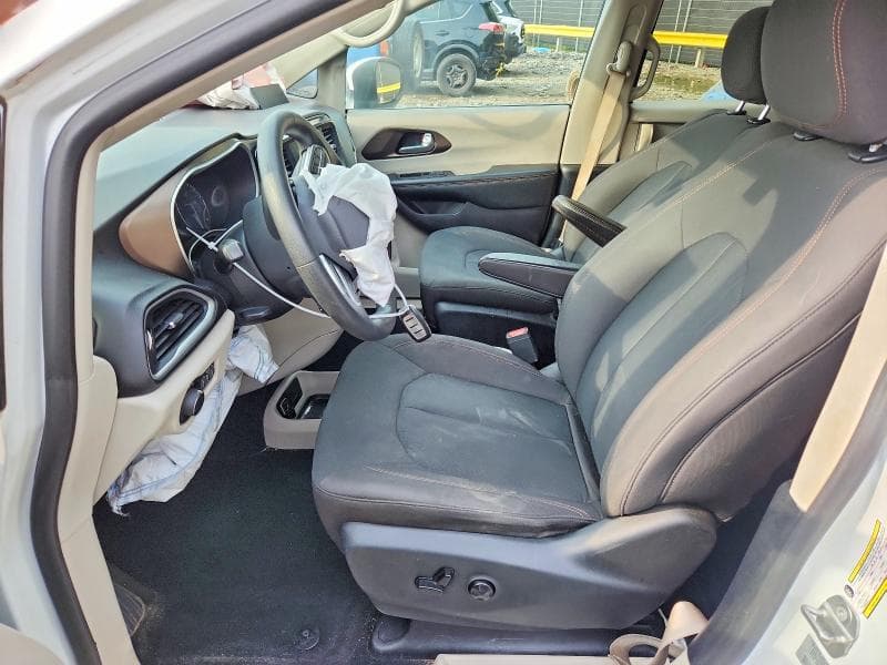 2017 CHRYSLER PACIFICA LX 7