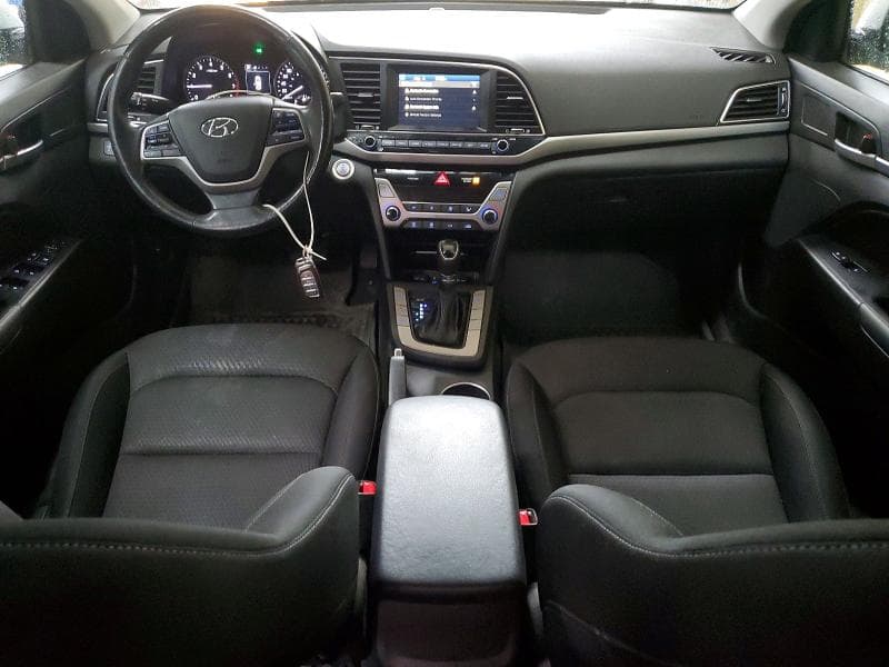 2017 HYUNDAI ELANTRA SE 8