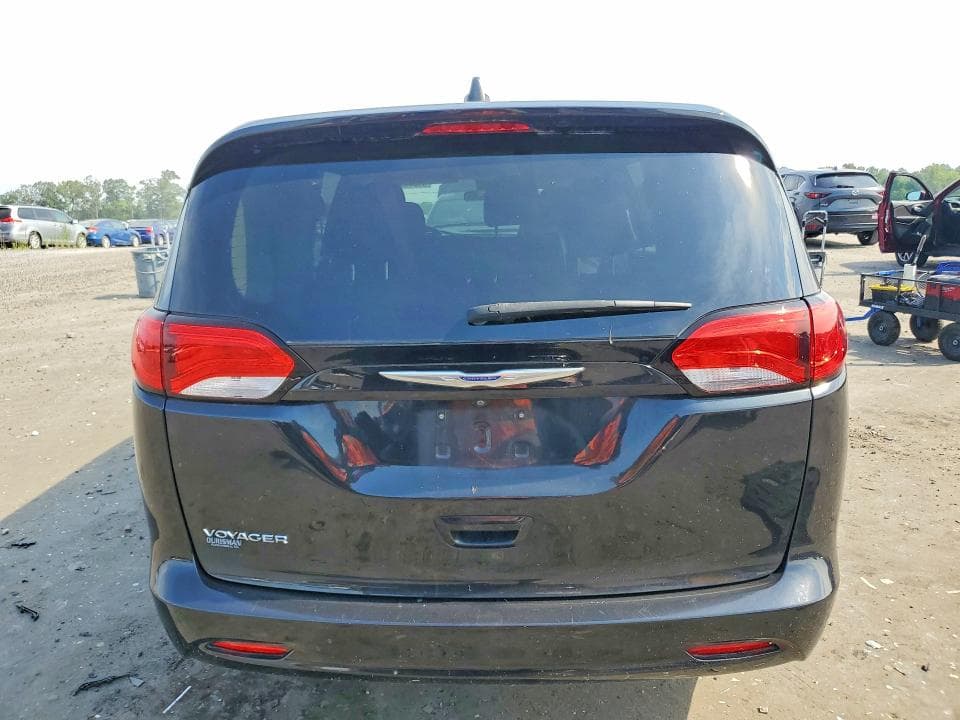 2020 CHRYSLER VOYAGER L 6
