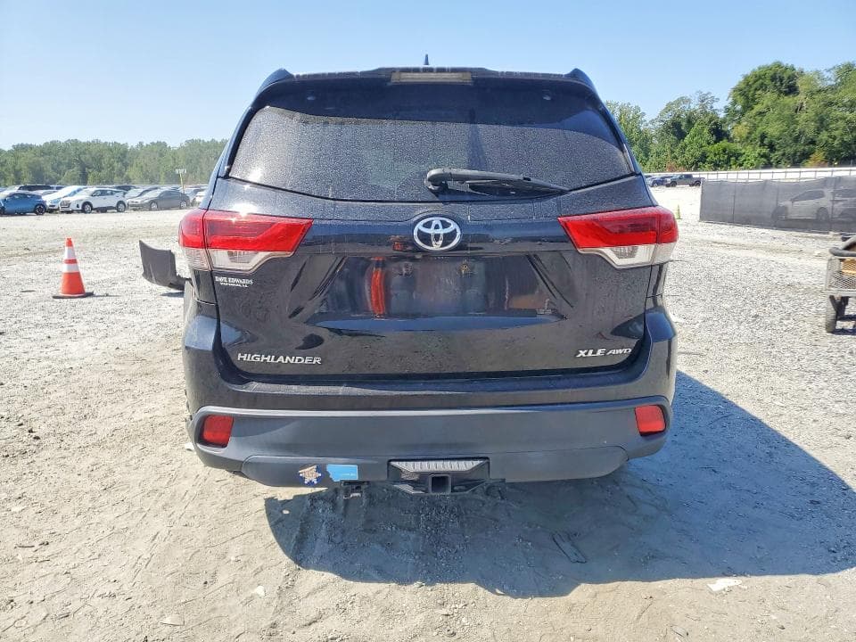2017 TOYOTA HIGHLANDER XLE 6