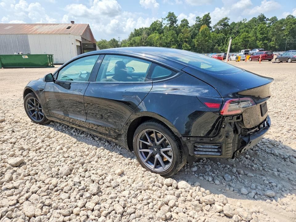 2022 TESLA MODEL 3 2