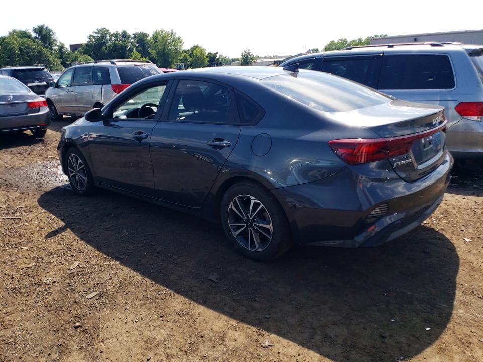 2023 KIA FORTE LXS 2