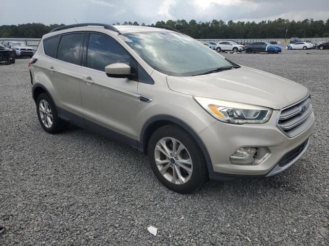 2017 FORD ESCAPE SE 4