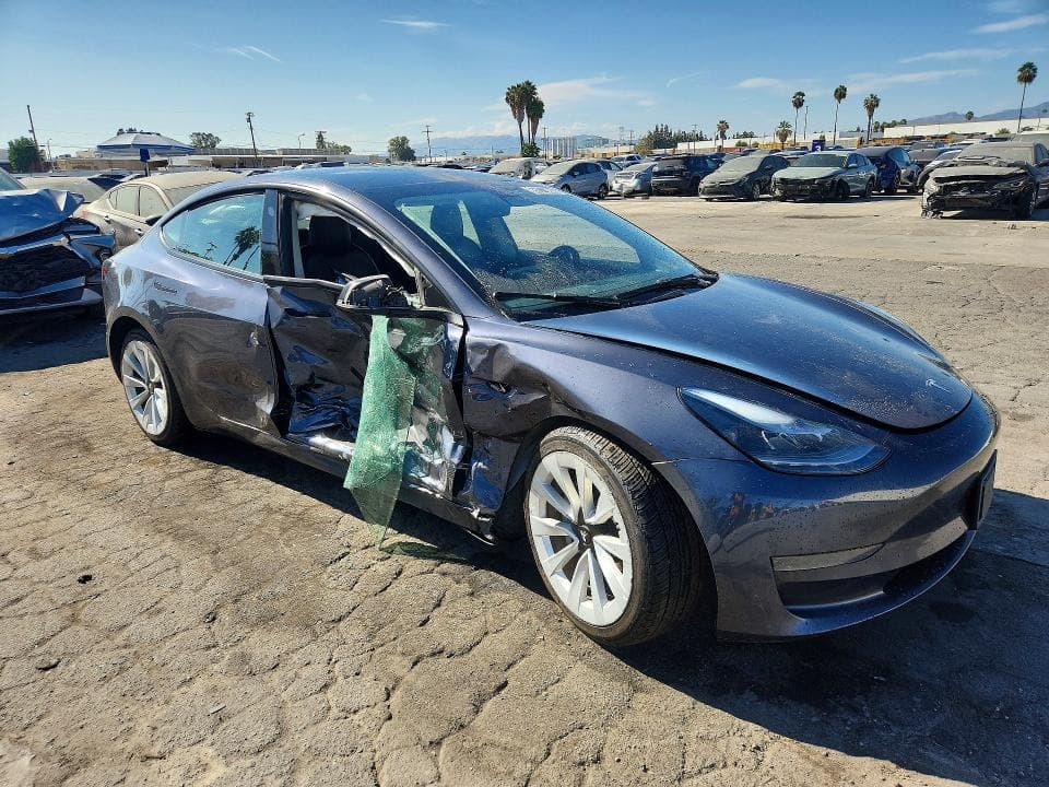 2023 TESLA MODEL 3 4