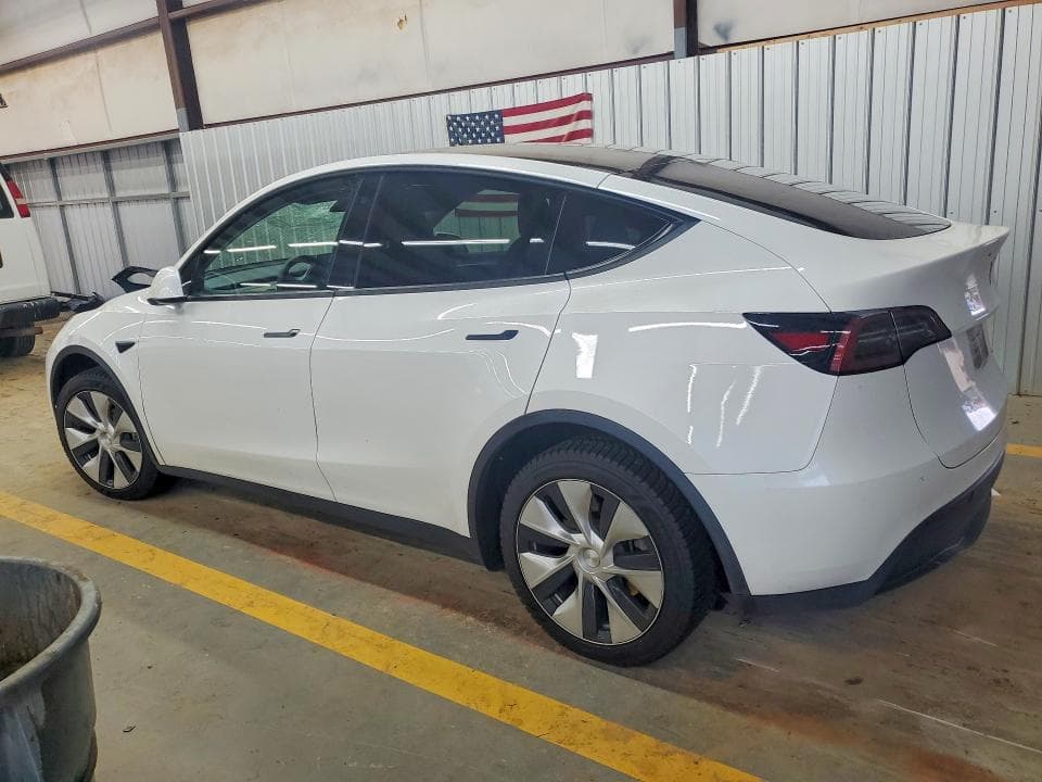 2023 TESLA MODEL Y 2