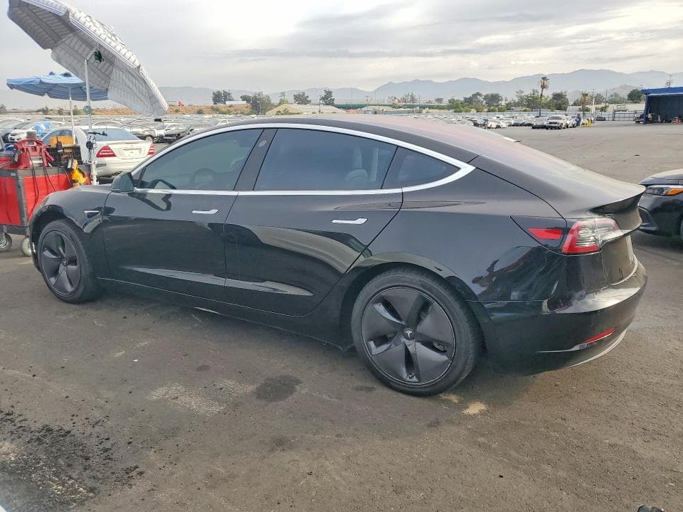 2018 TESLA MODEL 3 2