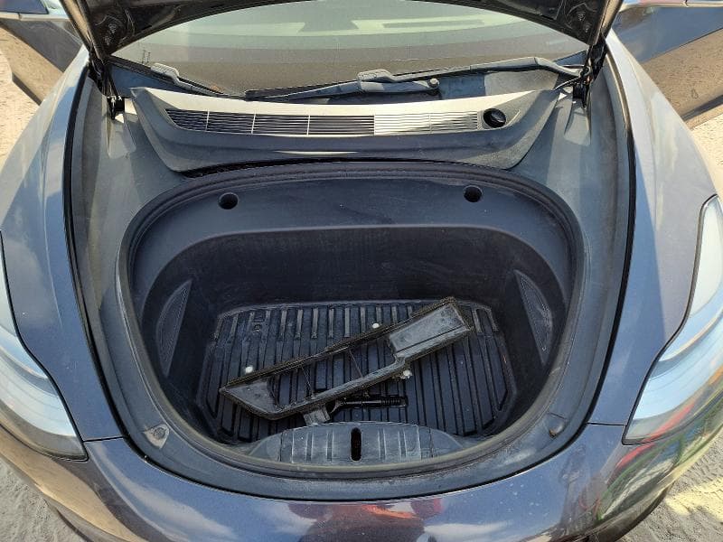 2018 TESLA MODEL 3 11