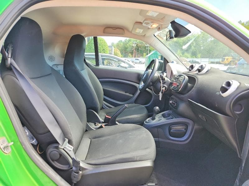 2018 SMART FORTWO 10