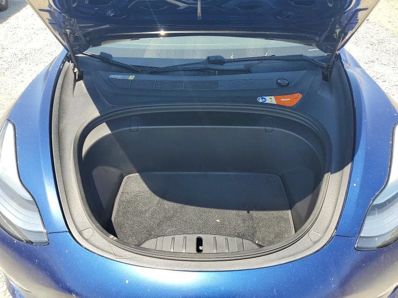 2018 TESLA MODEL 3 11