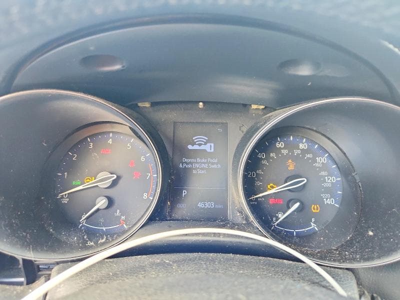 2019 TOYOTA C-HR XLE 9