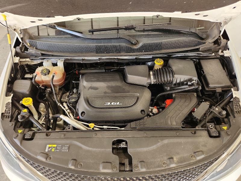 2017 CHRYSLER PACIFICA LIMITED 12