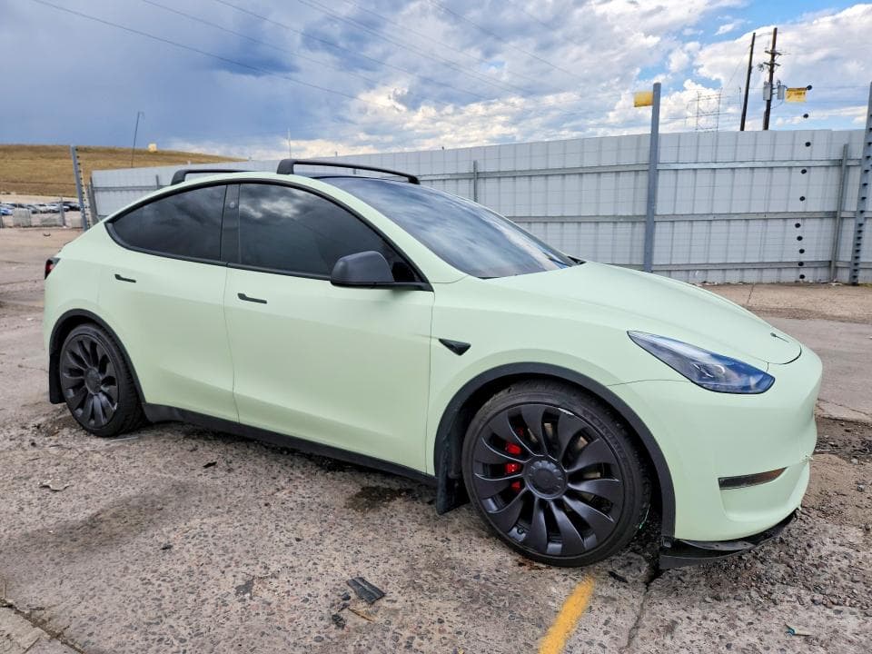 2023 TESLA MODEL Y 4