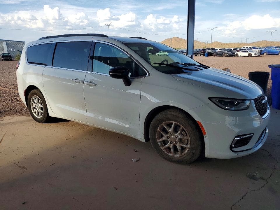 2024 CHRYSLER PACIFICA TOURING L 4