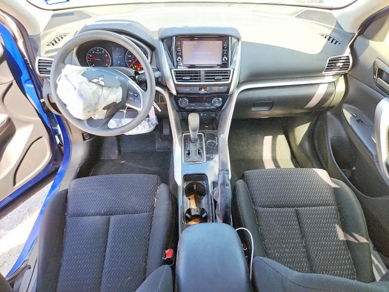 2020 MITSUBISHI ECLIPSE CROSS ES 8