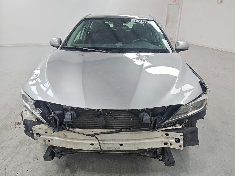 2019 TOYOTA CAMRY LE 5
