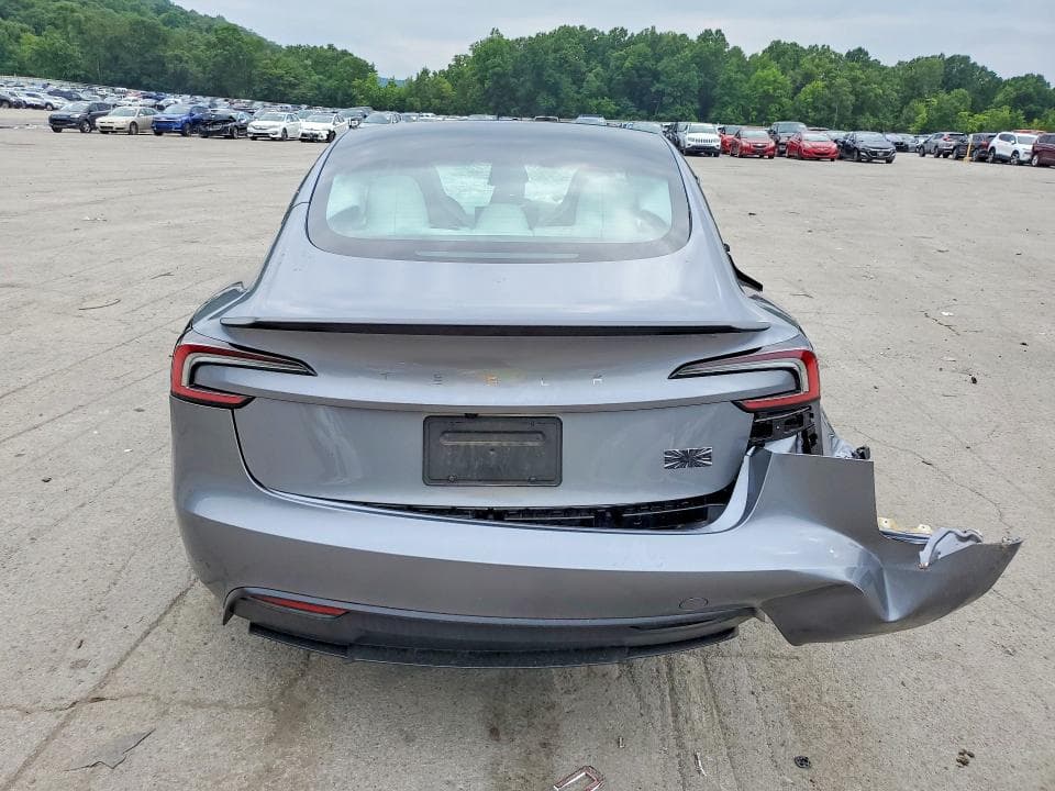2025 TESLA MODEL 3 6
