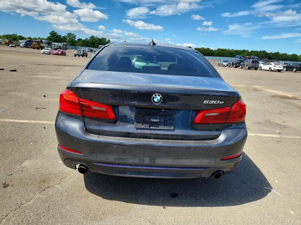 2018 BMW 530XE 6