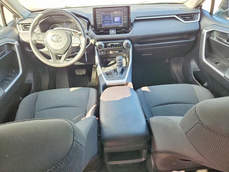 2021 TOYOTA RAV4 LE 8