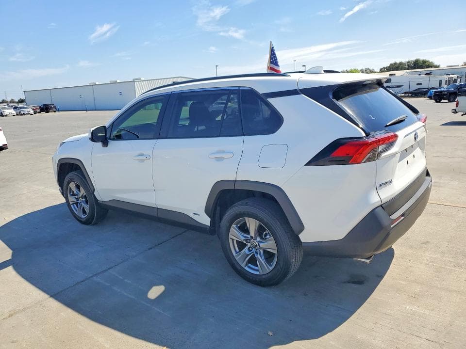 2023 TOYOTA RAV4 HYBRID XLE 2