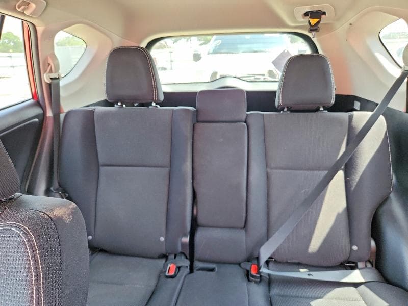 2017 TOYOTA RAV4 XLE 10