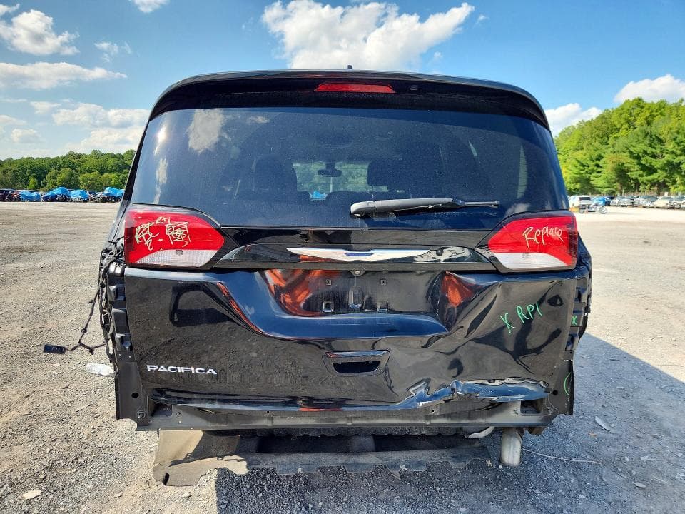 2017 CHRYSLER PACIFICA TOURING 6