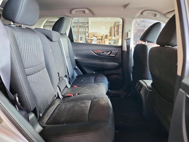 2017 NISSAN ROGUE S 11