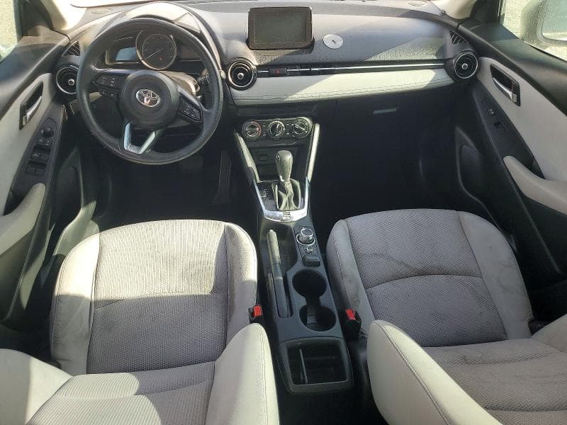 2019 TOYOTA YARIS LE 8