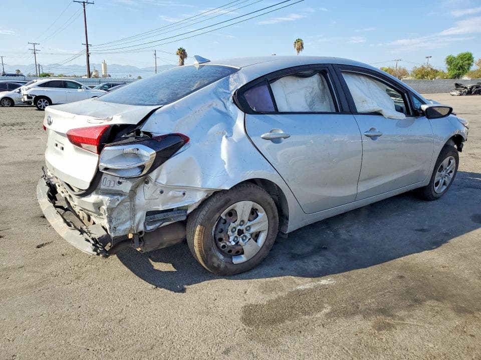 2017 KIA FORTE LX 3