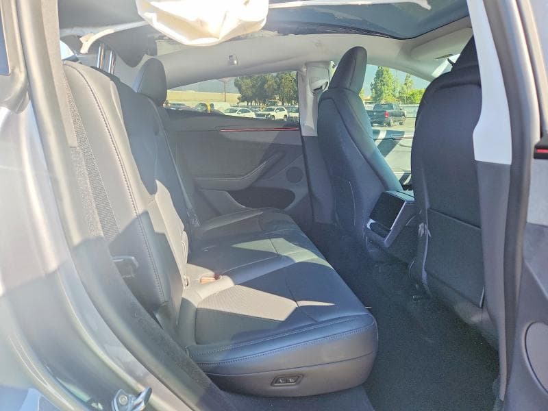 2026 TESLA MODEL Y 10