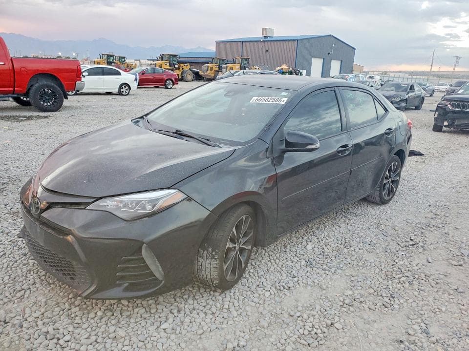 2017 TOYOTA COROLLA SE