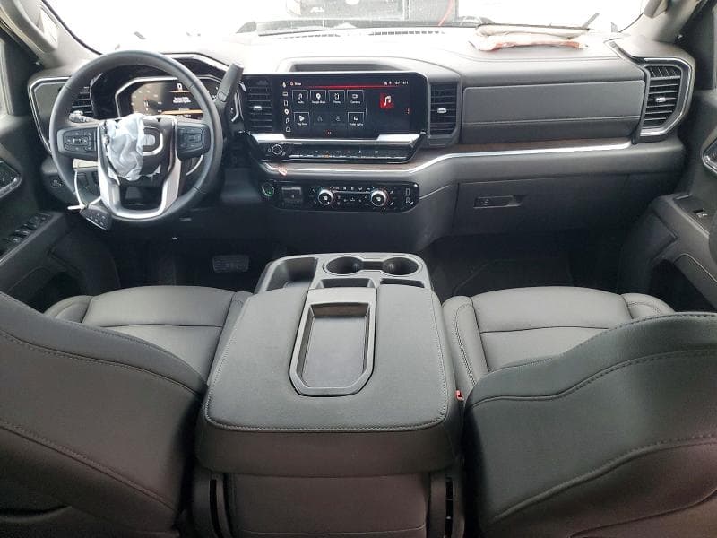 2026 GMC SIERRA C1500 SLT 8