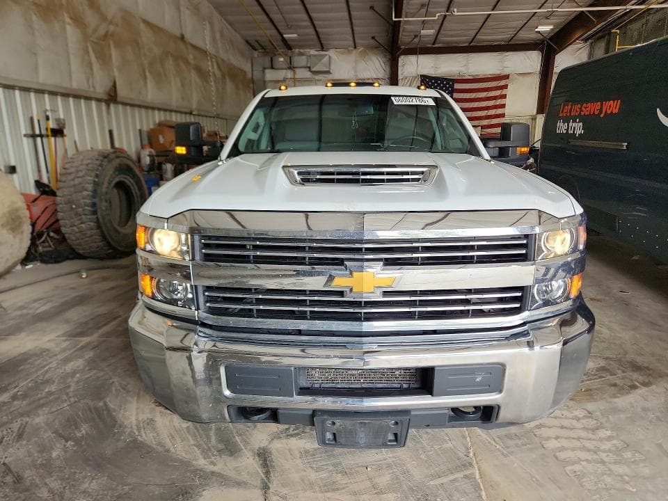 2019 CHEVROLET SILVERADO K3500 5