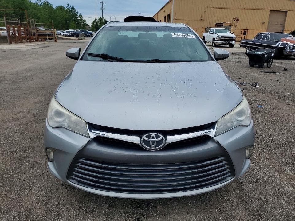 2017 TOYOTA CAMRY LE 5