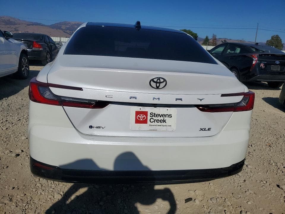 2025 TOYOTA CAMRY XLE 6