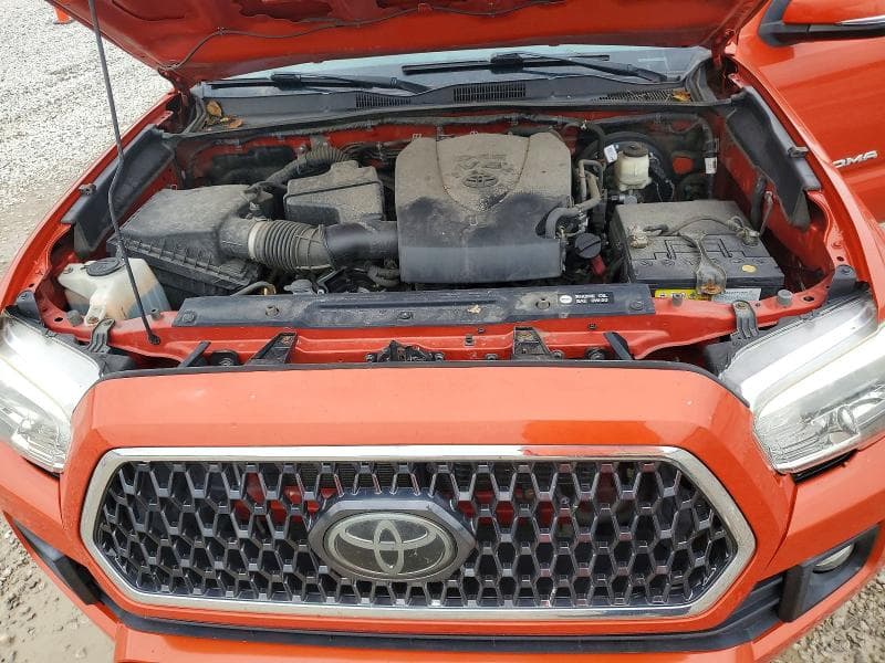 2018 TOYOTA TACOMA TRD SPORT 11