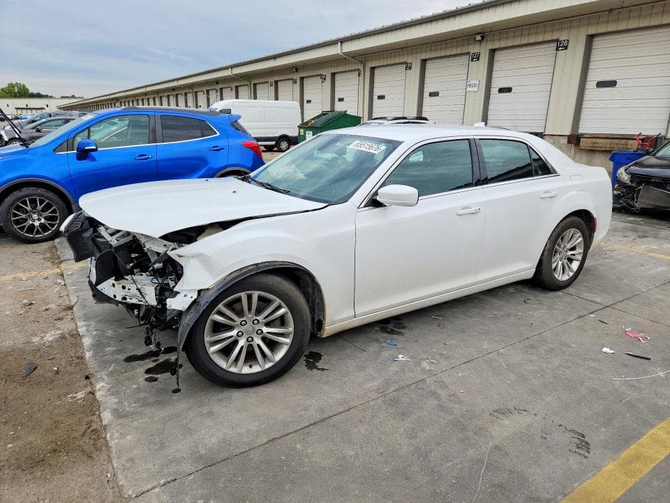 2019 CHRYSLER 300 TOURING - 1