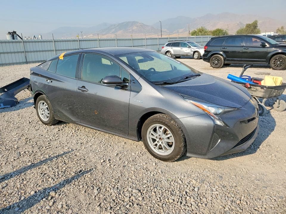 2017 TOYOTA PRIUS TWO 4