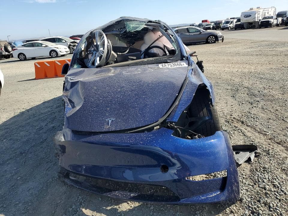 2023 TESLA MODEL Y 5